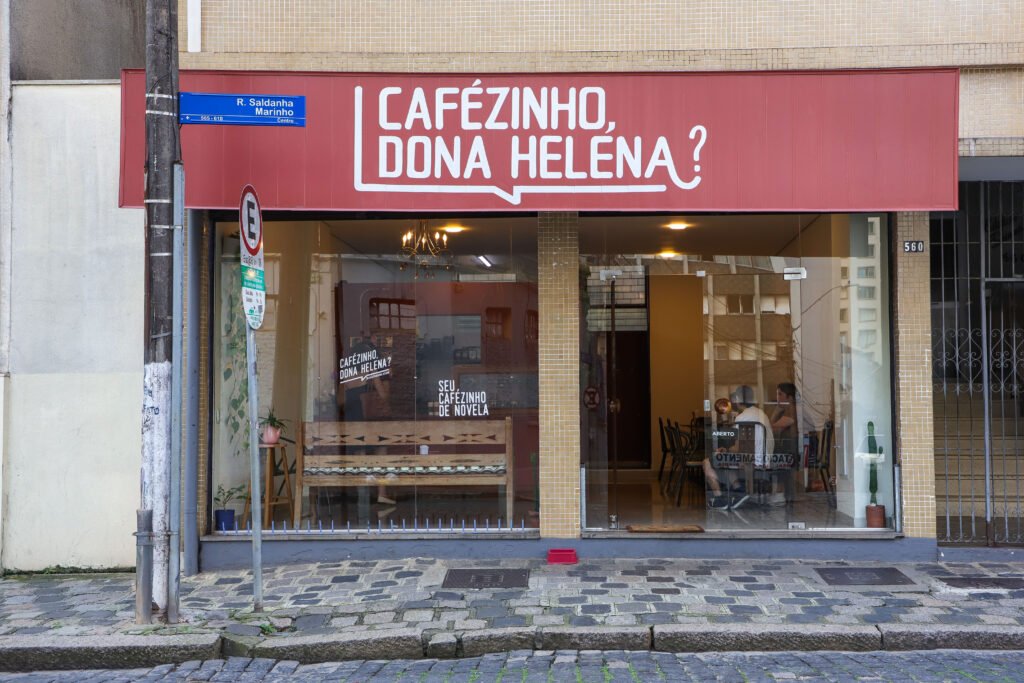 Incentivos fiscais impulsionam boom de restaurantes e cafeterias no centro de Curitiba