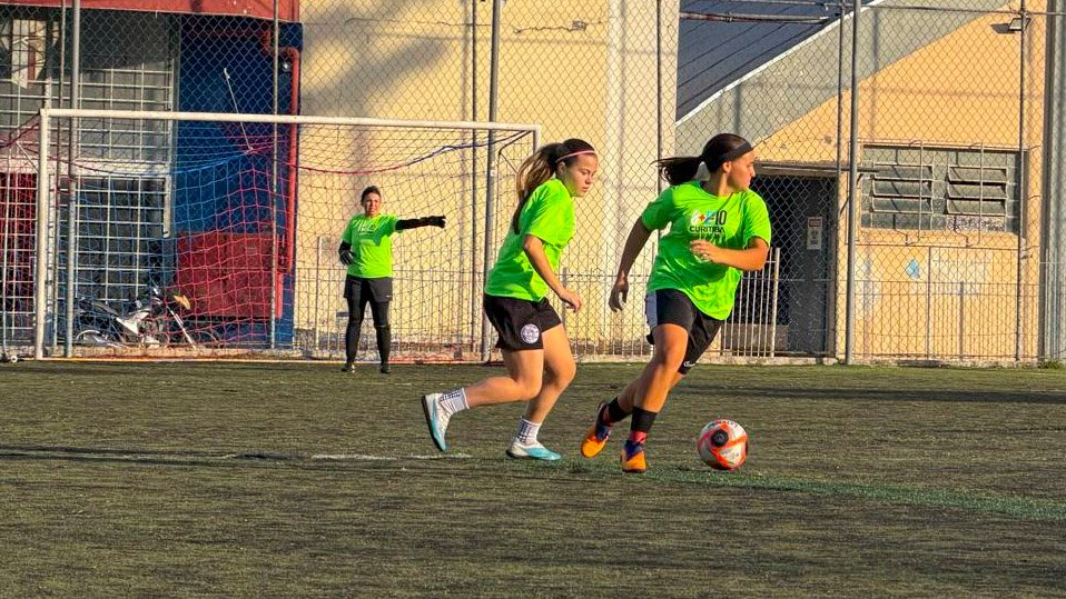 Festival de futebol 7 feminino reúne 150 atletas no Alto Boqueirão