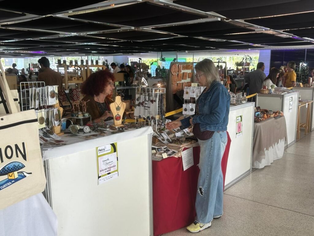 Feira de Empreendedores leva 100 negócios da Região Metropolitana ao MON