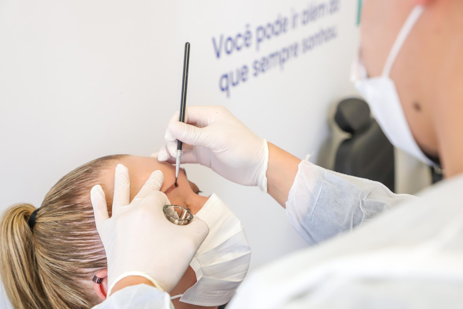 Cursos de beleza gratuitos da Prefeitura de Curitiba aceleram entrada no mercado