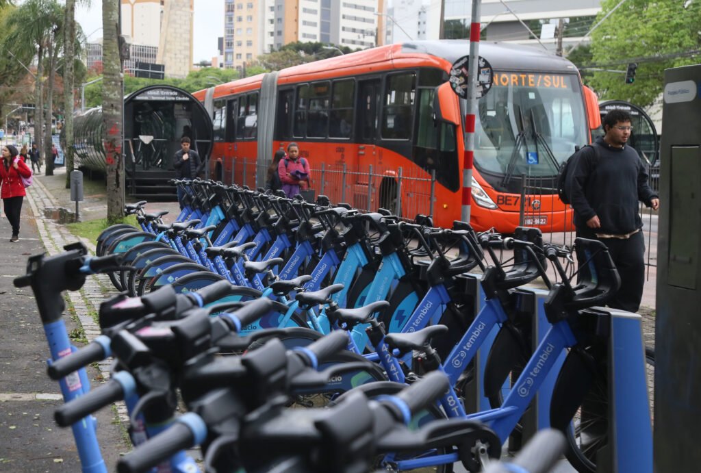 Roteiro ciclístico de 17 km marca o Dia Mundial Sem Carro na capital