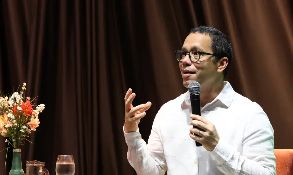 Flim 2026 traz Itamar Vieira Junior e Marcelo Rubens Paiva a Maringá