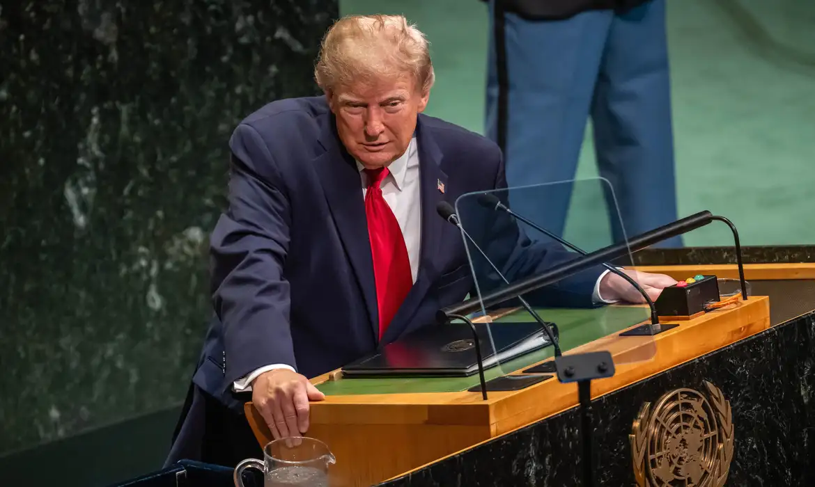 Trump rejeita controle global da IA na ONU e propõe novo nome