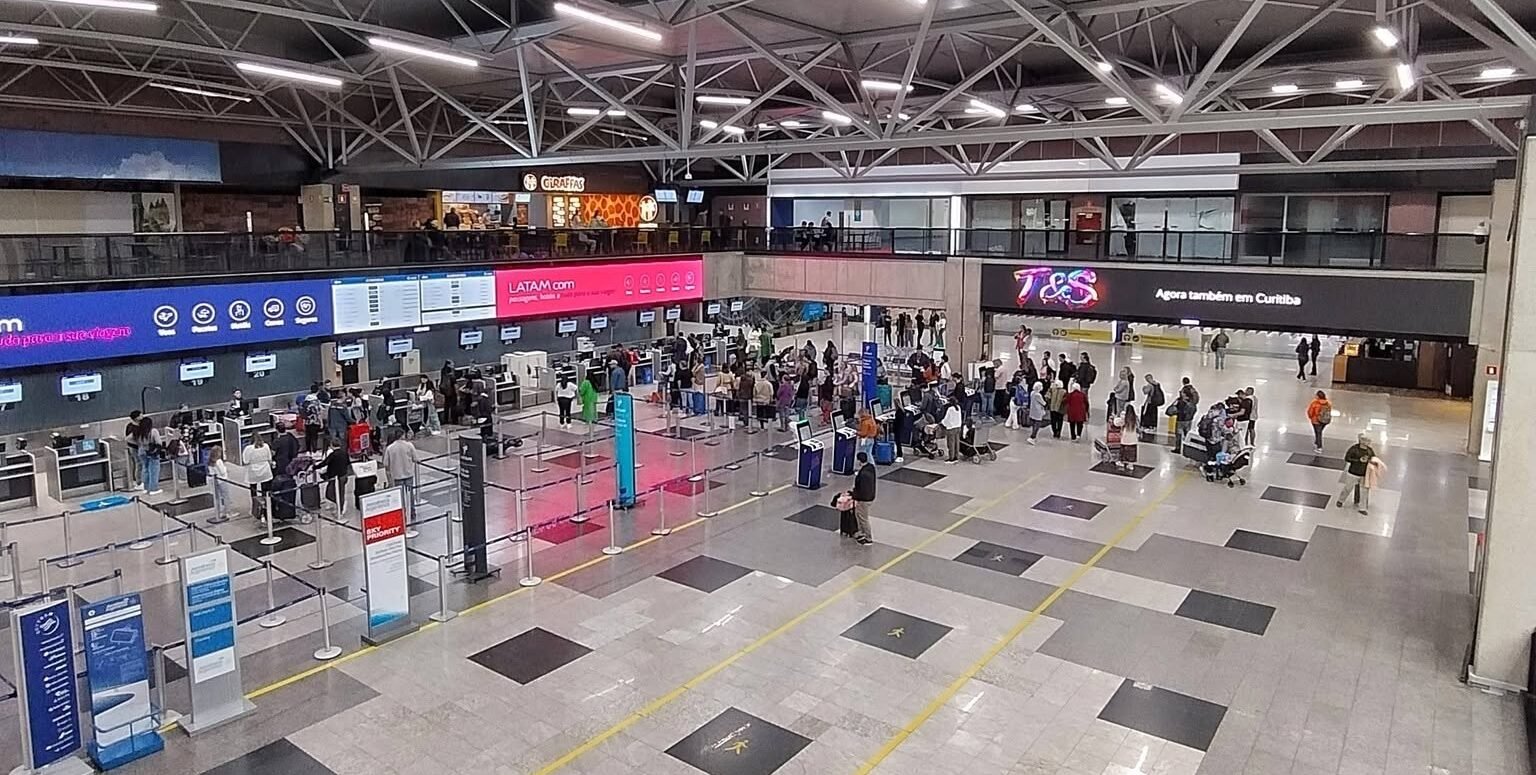 Grupo mexicano ASUR assume Afonso Pena e mais três aeroportos do PR