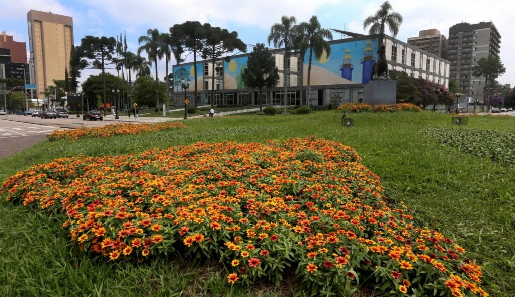 Curitiba terá orçamento recorde de R$ 16,5 bilhões em 2027; Veja obras previstas