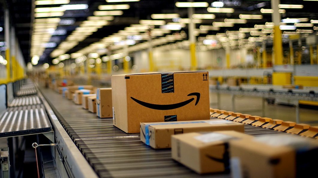 Entregas no mesmo dia: Amazon inaugura centro de distribuição em São José dos Pinhais