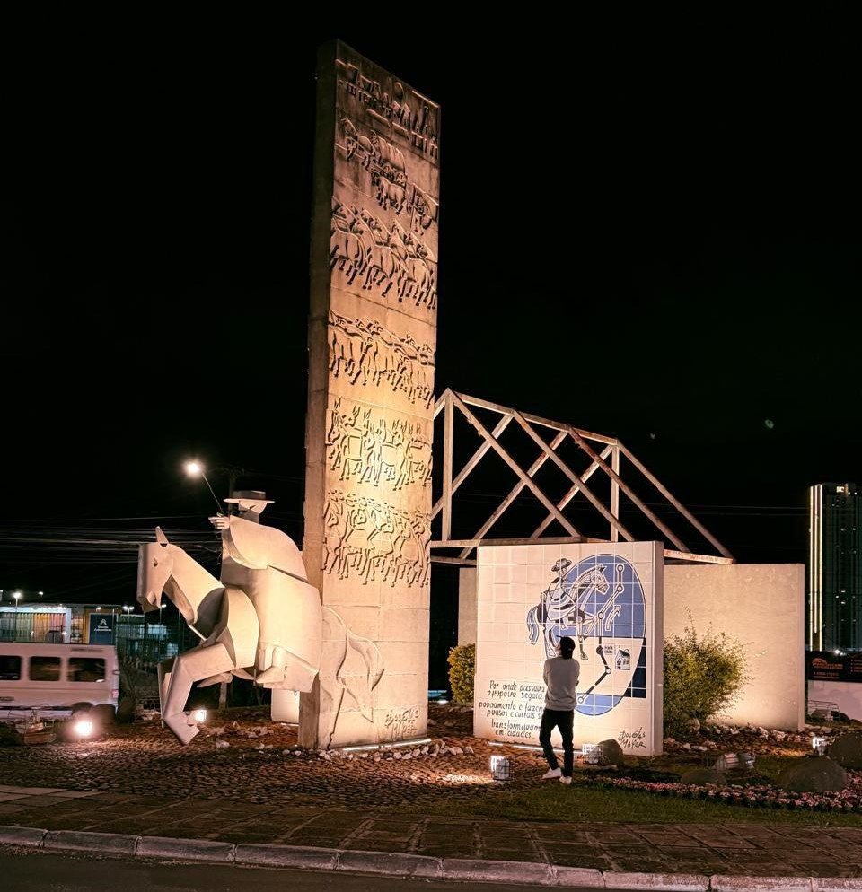 Nova iluminação em LED destaca 12 igrejas e pontos turísticos de Ponta Grossa