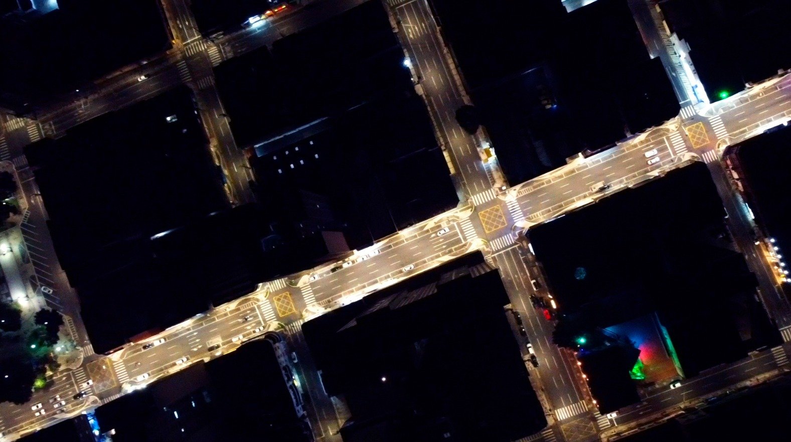 Iluminação pública de Ponta Grossa alcança 90% de cobertura com lâmpadas LED