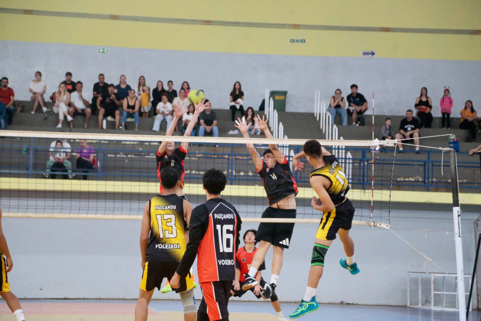 Mais de 5 mil estudantes invadem complexos esportivos de Maringá para maior Copa Unimed