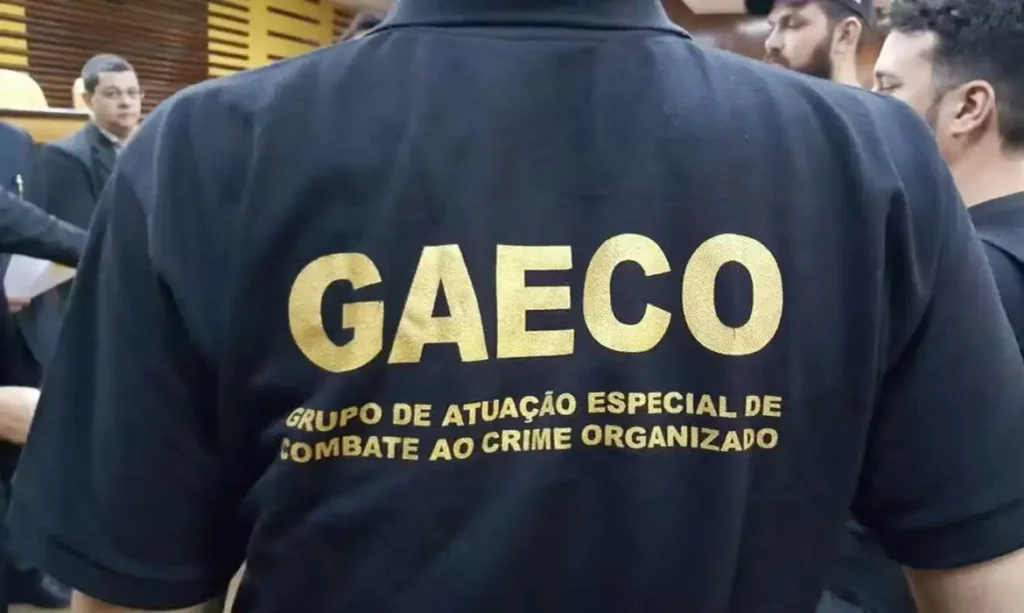 Dinheiro da corrupção volta aos cofres públicos e vai bancar blindados no Rio