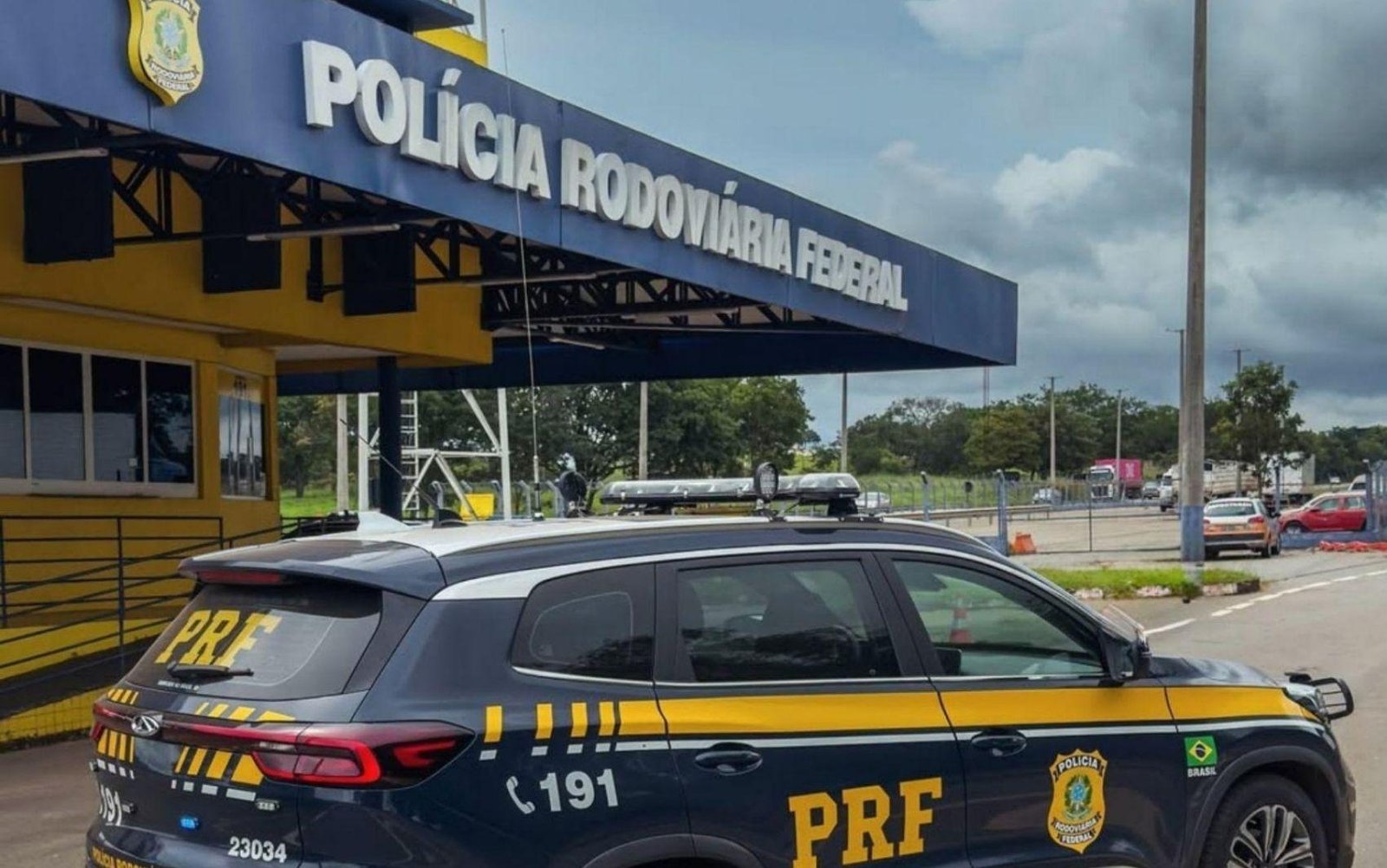 PRF apreende 6,8 toneladas de maconha em carga de milho na BR-376