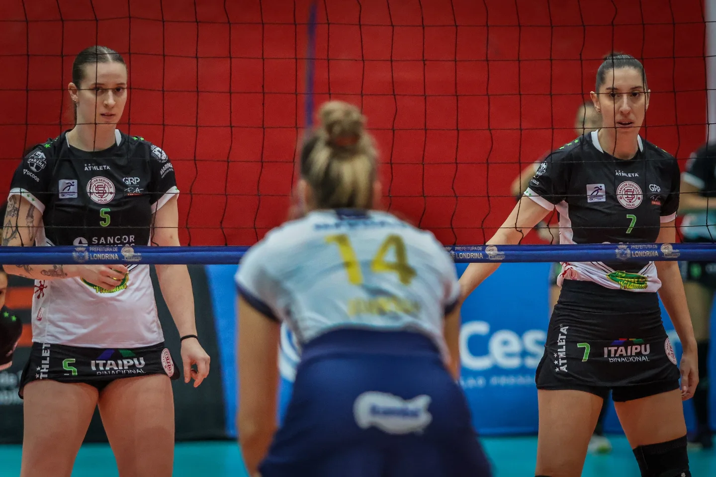Com equipe de Londrina, Foz sedia 3ª Taça Brasil de Vôlei Feminino