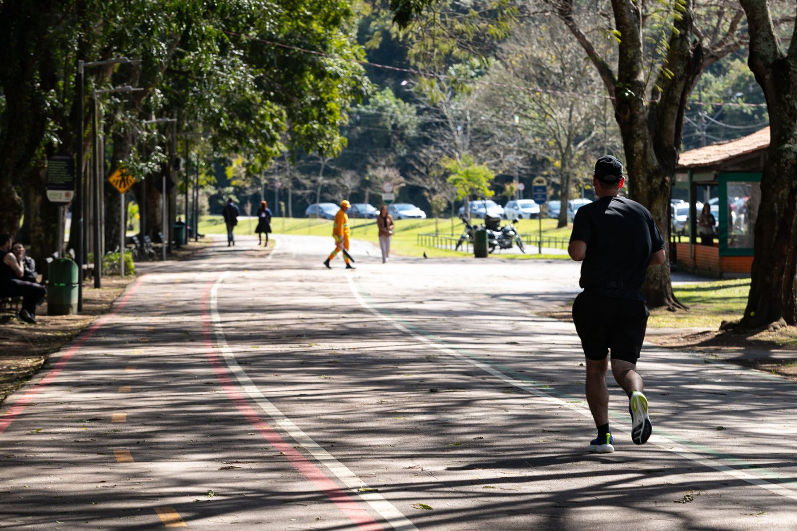 Onda de calor e chuvas marcam chegada da primavera no Paraná