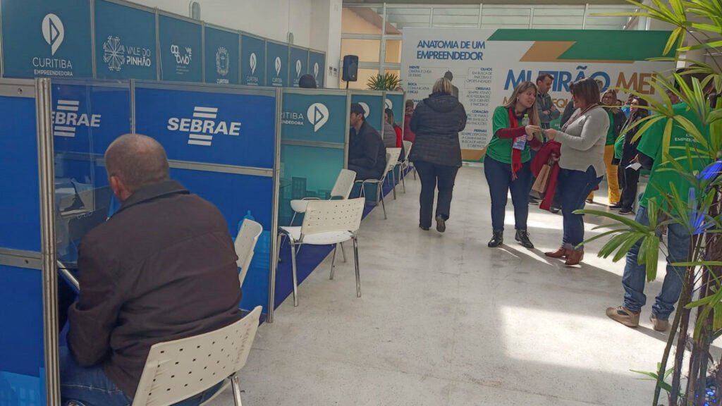 Mutirão em Curitiba oferece crédito e parcelamento de dívidas para MEIs