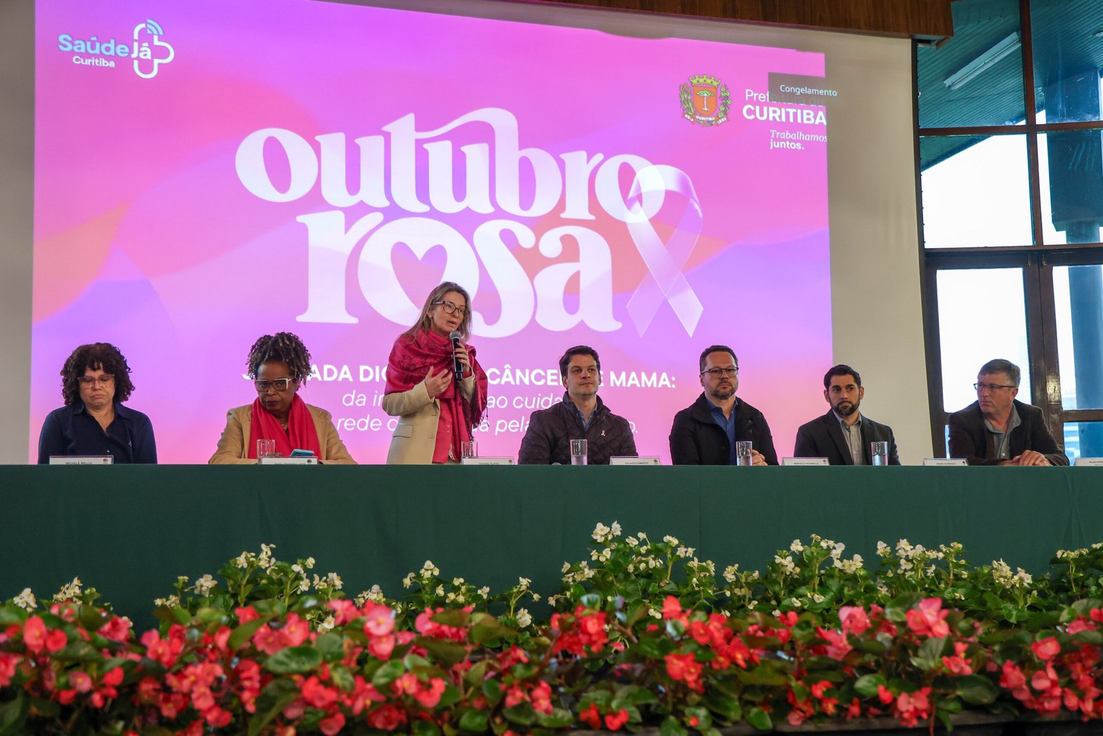 Tecnologia e prevenção marcam força-tarefa de Outubro Rosa em Curitiba