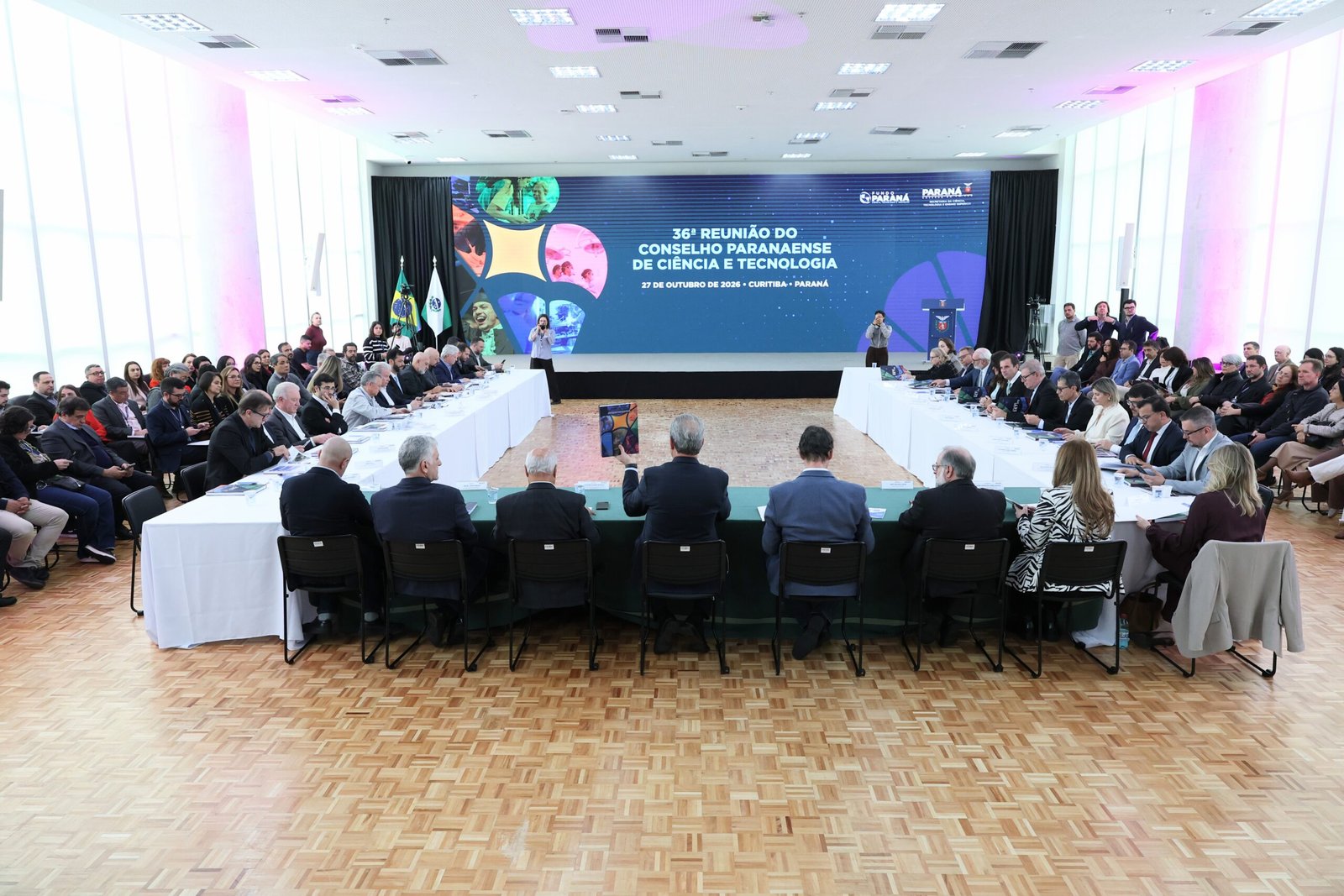 Paraná injeta R$ 2,8 bilhões e consolida novos polos tecnológicos no interior