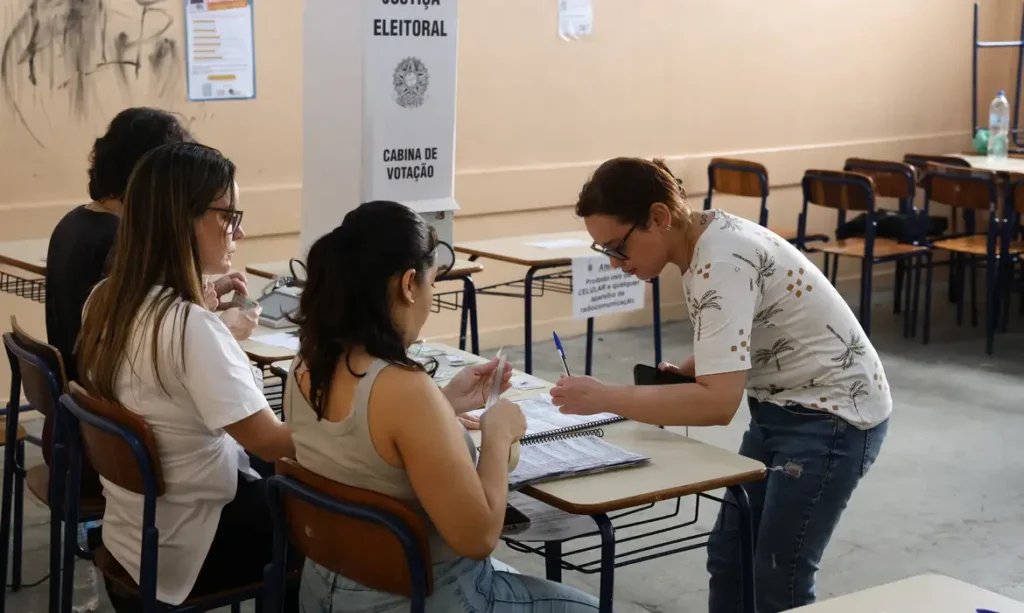 Entenda os planos de Lula e Flávio para o futuro da cultura no país