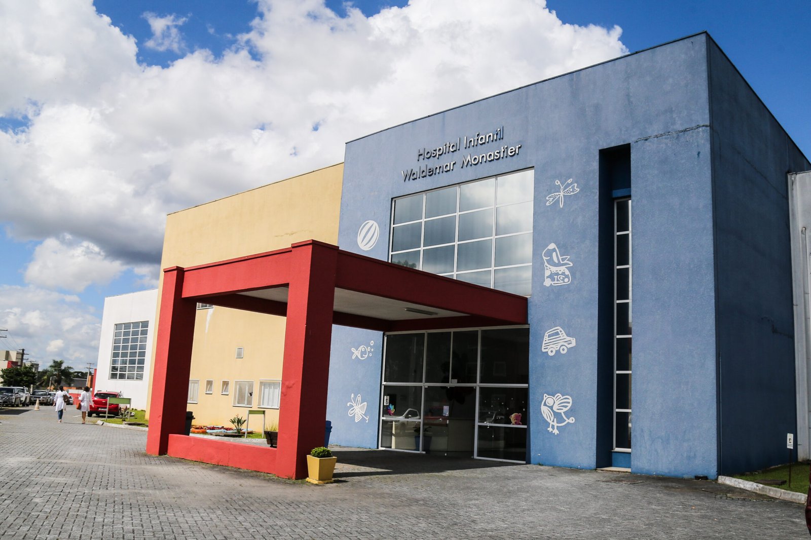 Hospital de Campo Largo lança teleatendimento gratuito de fisioterapia infantil