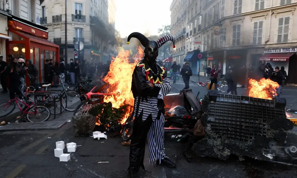 Protestos na França: governo impõe toque de recolher e mobiliza Exército contra saques