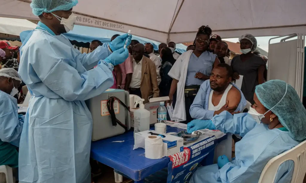 Surto de ebola avança na República Democrática do Congo e mortes passam de 4,5 mil