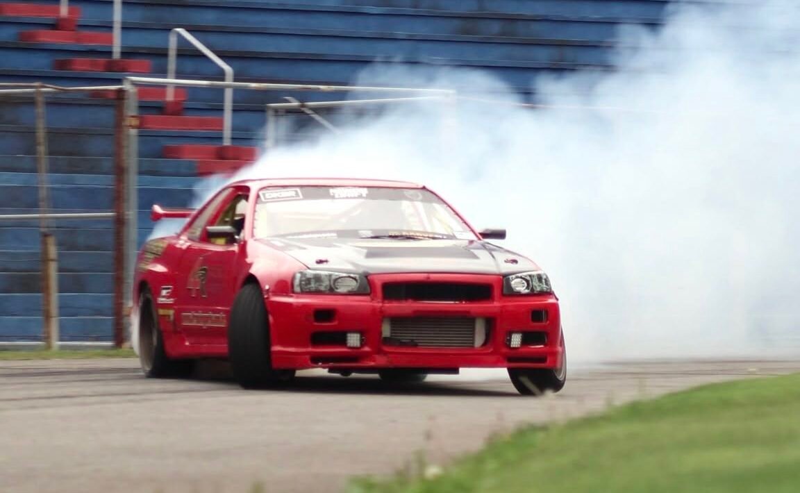 Drift em Curitiba: estádio do Paraná Clube vira pista