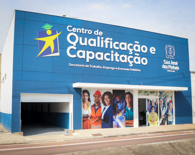 De maquiagem a inspeção industrial: São José dos Pinhais abre vagas em cursos gratuitos