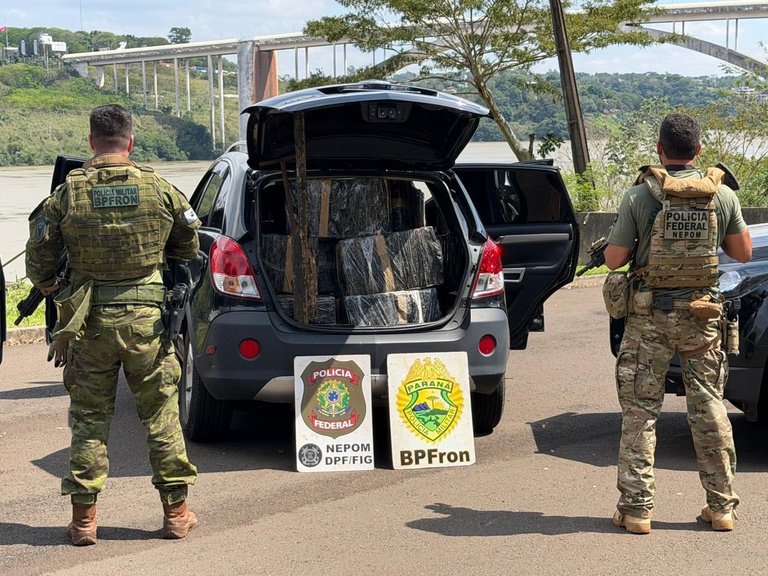 Operação na fronteira: PF e PM apreendem 3 toneladas de maconha em Foz do Iguaçu