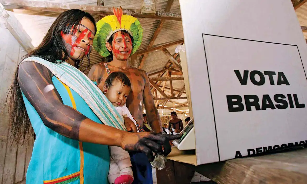 Justiça Eleitoral do Amazonas nega transporte e água para eleitores indígenas do Vale do Javari