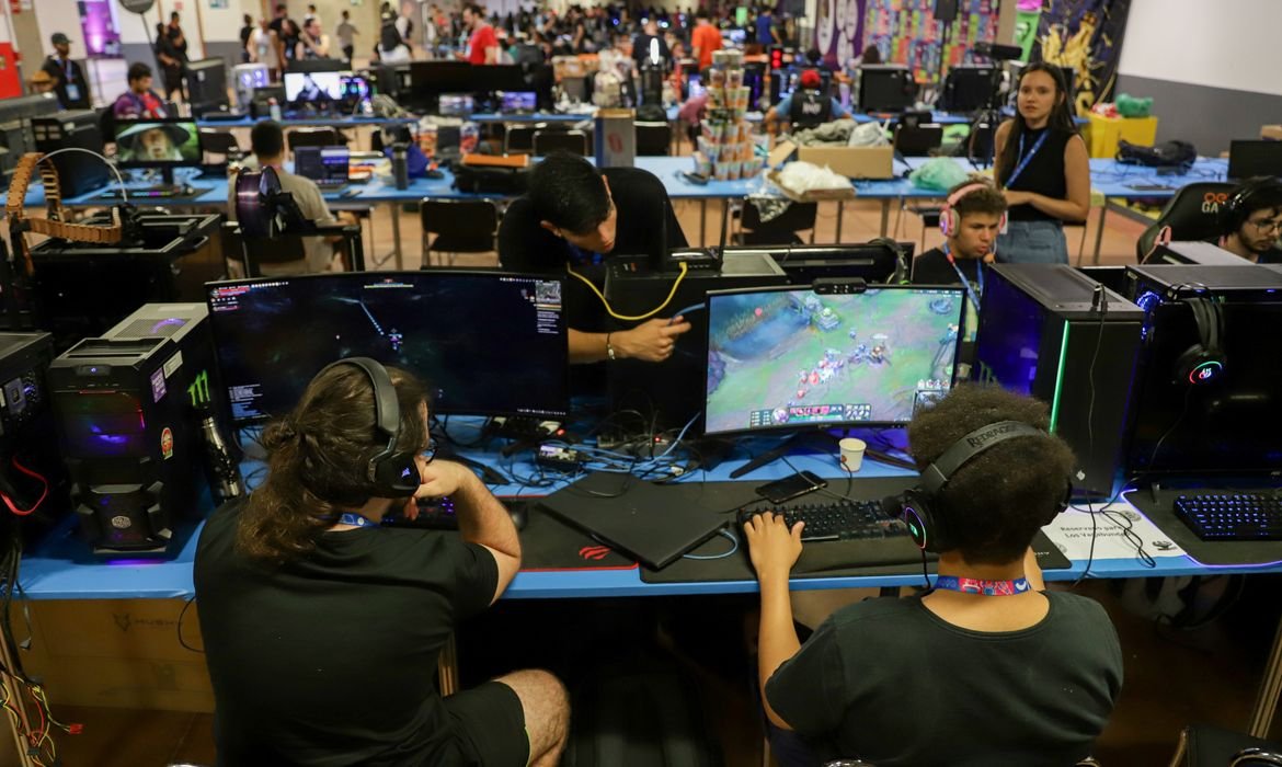 Nova lei dos games libera incentivo cultural e impulsiona estúdios no Paraná