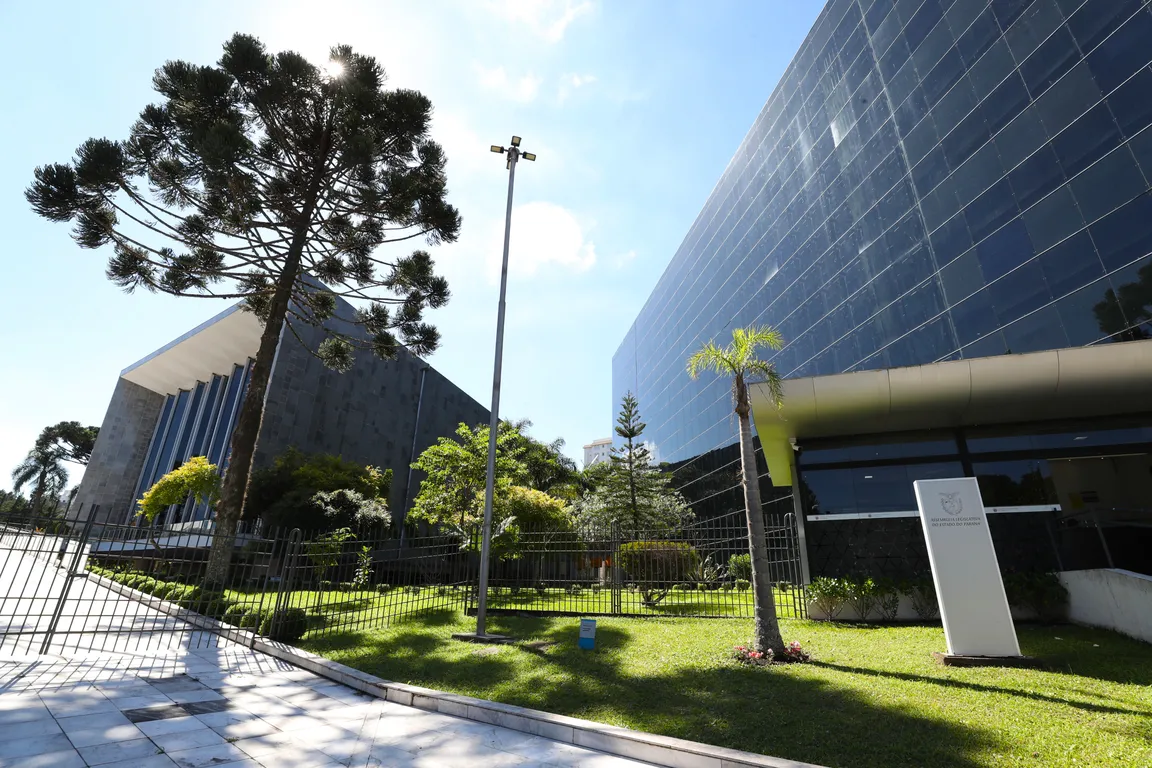 Governo do Paraná apresenta resultados das metas fiscais de 2026 na Alep