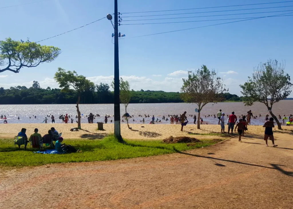 Prainha de Três Lagoas em Foz do Iguaçu reabre para o verão no dia 31